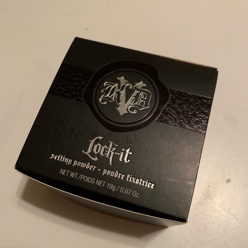 Kat Von D Lock-It Setting Powder